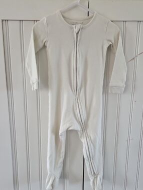 Colored Organics Fitted Pajamas 1 Piece Outfit Neutral 12-18 Months